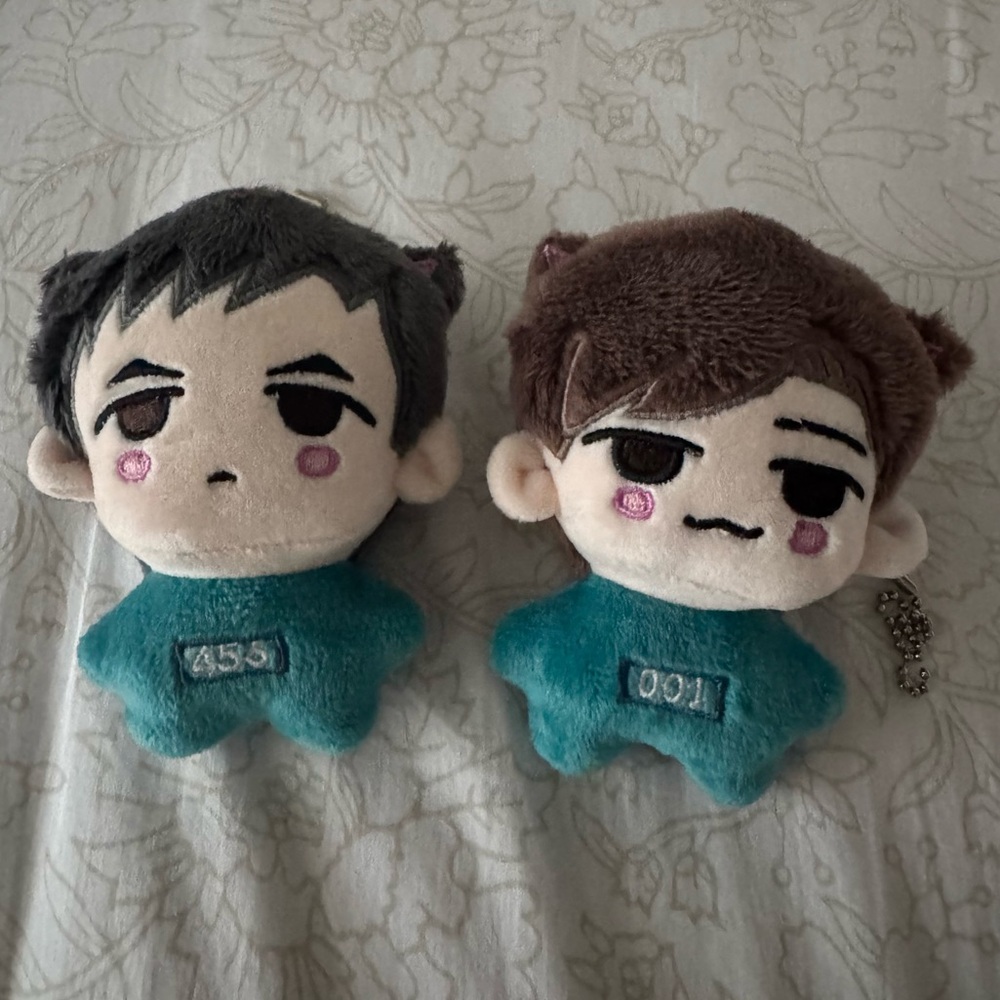 squid game inhun plush dolls / keychains